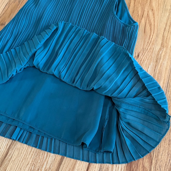 Halogen Jade Green Pleated Sleeveless Blouse, Size Large - Picture 5 of 6